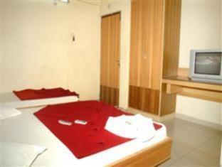 Ug Grand Hotel Μπανγκαλόρ Εξωτερικό φωτογραφία